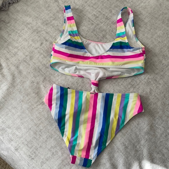 NWT Abercrombie & Fitch Striped Knot Front One Piece Swimsuit. Size Large. - Picture 3 of 8